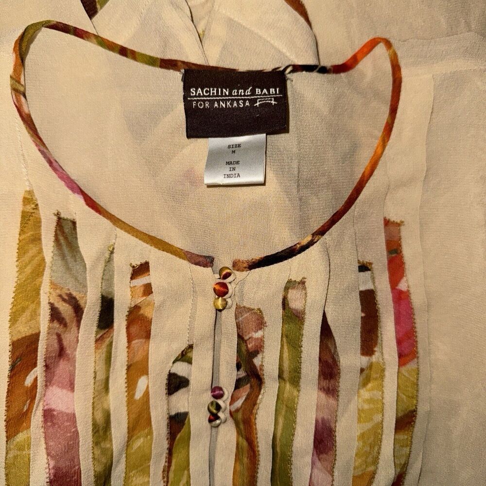 Sachin‎ Babi For Ankasa 100% Silk Cream Pleated Blouse Button Size M - Picture 5 of 7